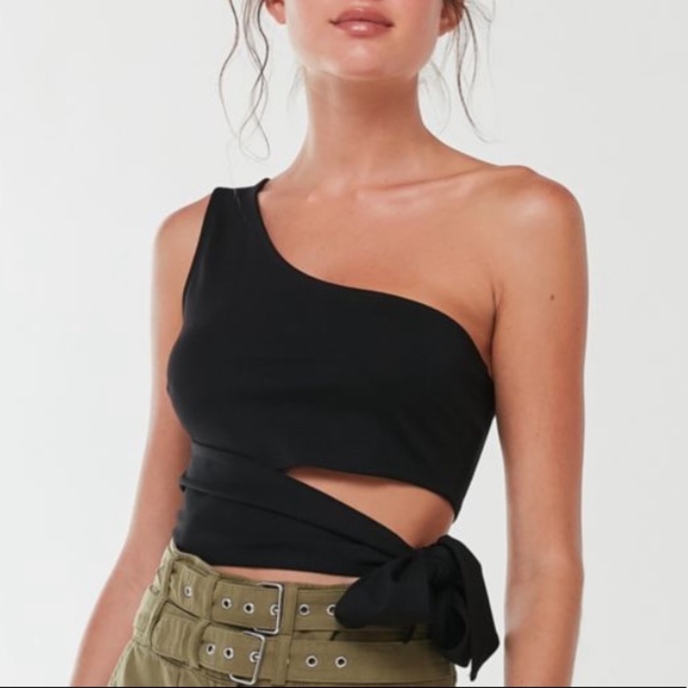 UO One-Shoulder Tie Tank Top